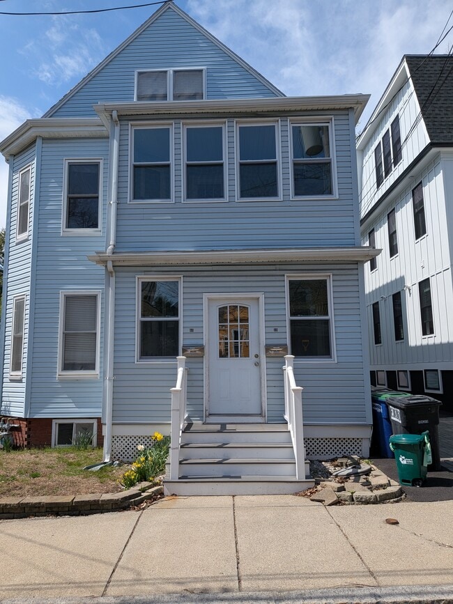 Building Photo - 26 Burnside Ave