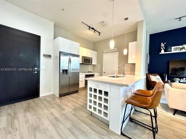 Photo - 999 SW 1st Ave Unidad 999 SW 1st Ave # 1115