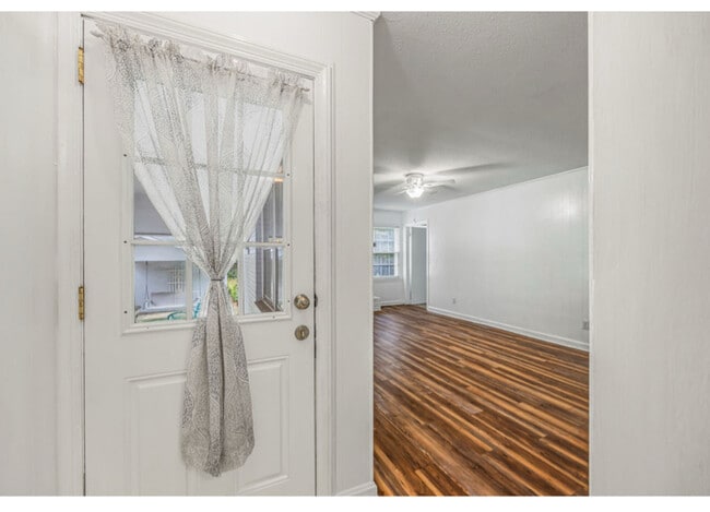 Photo - 3308 Kelwin Ave