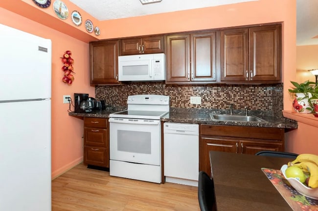 Photo - 50 S Common St Unidad 507