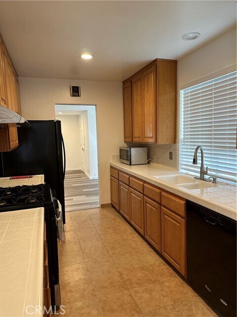 Photo - 15244 Cranbrook Ave