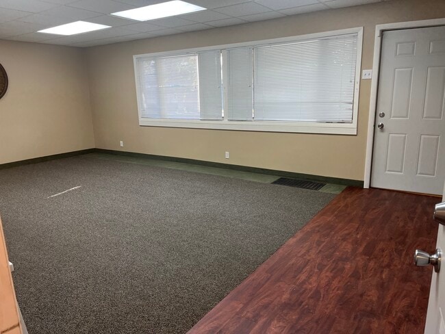 Photo - 311 N 3rd Ave Unit Two bedroom available