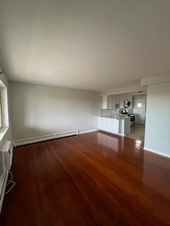 Photo - Salem Village Apartments LLC Unit 9C