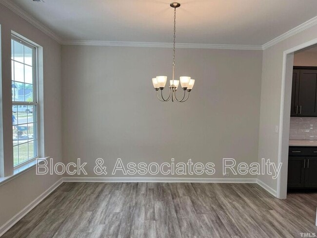 Photo - 248 Streamliner Blvd