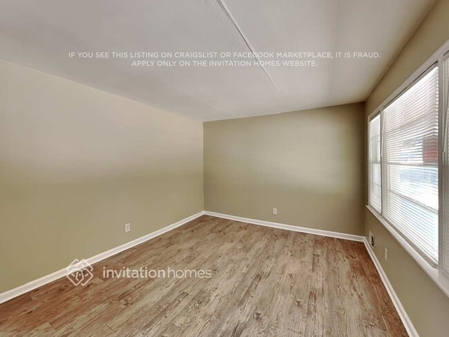 Photo - 1557 Virginia Pl