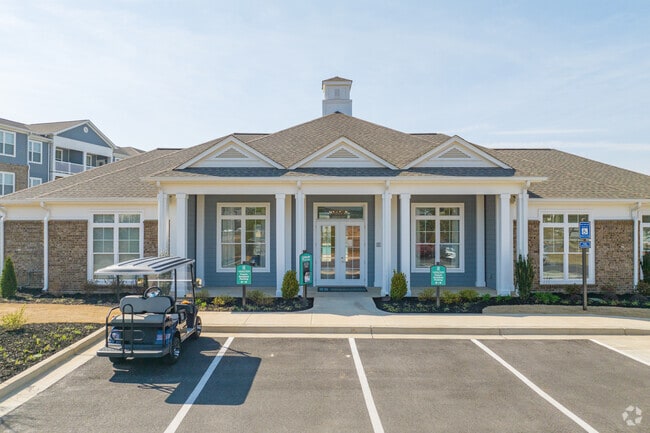 Leasing Center