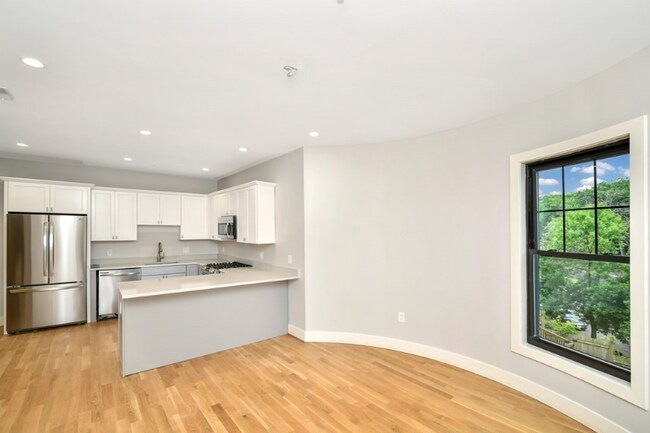 Photo - 682 Blue Hill Ave Unit 3