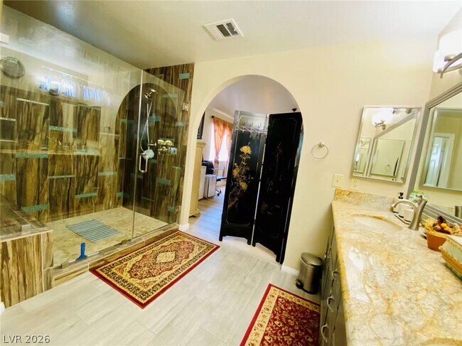 Photo - 6576 Moonshadow Cir