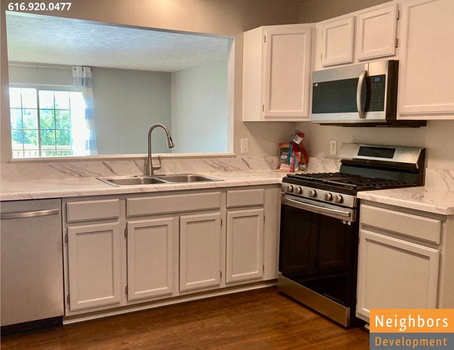 Photo - 5425 Rivertown Cir SW