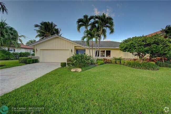 Building Photo - 681 Marine Dr Rental