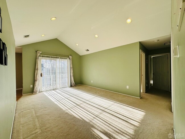 Photo - 808 Cypress Ln