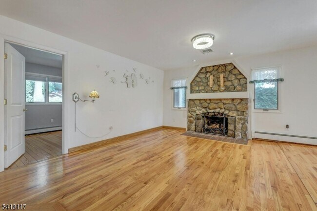 Photo - 336 Lakeview Ave