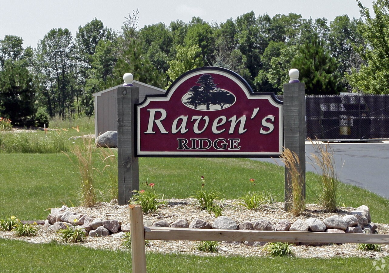 Ravens Ridge Apartments - Ravens Ridge Apartments