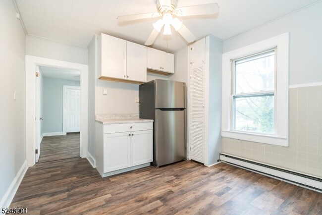 104 Ridgedale Ave Unit Ridgedale ave Unit 2