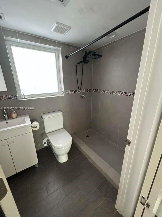 Photo - 1519 Pennsylvania Ave Unit 4