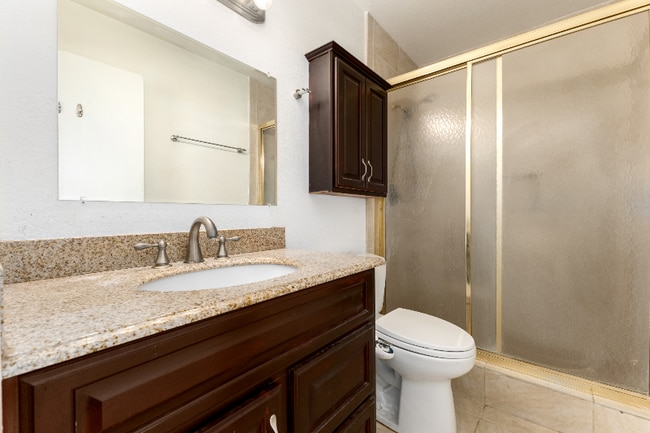 Photo - 2348 W Laurel Ln