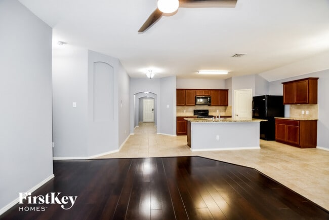 Photo - 1480 Arabella Ave