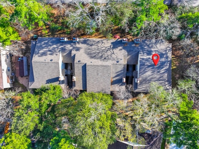 Building Photo - 3500 Tangle Brush Dr Unit 182