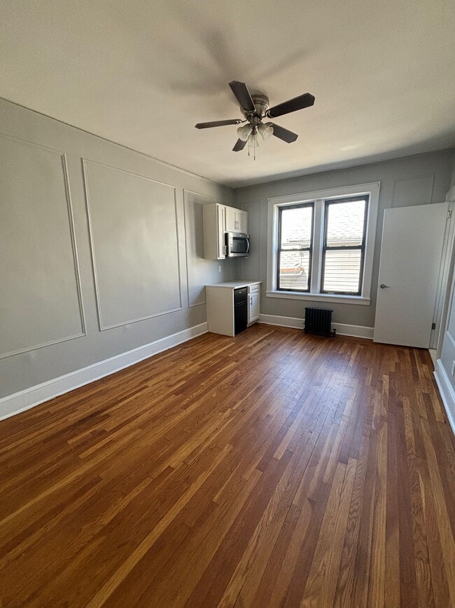 Unidad 300 - 1144 E Grand St Apartamentos Unidad 300