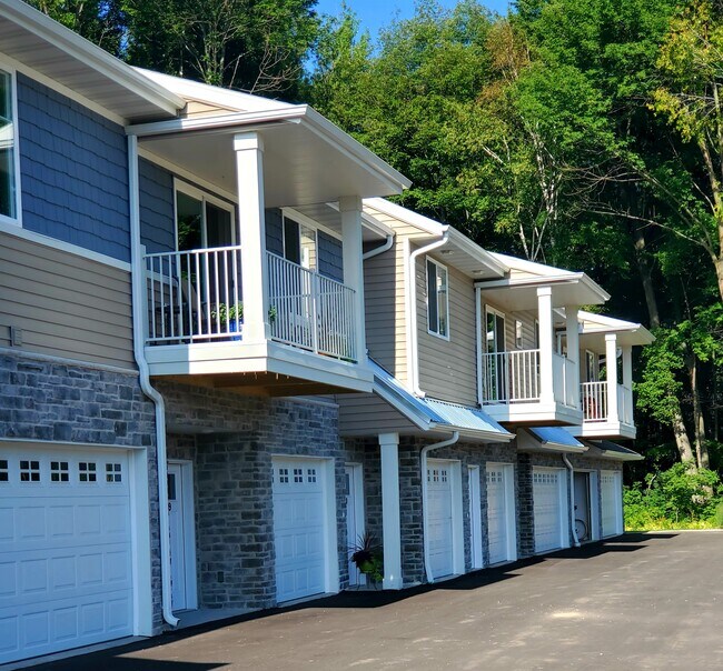 Photo - Mulliner Crossing