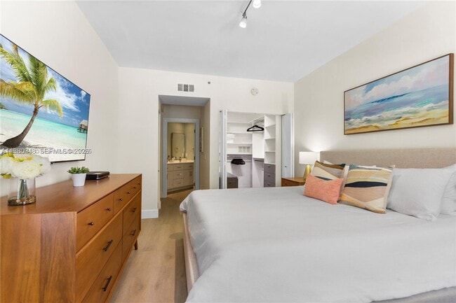 Photo - 3255 NE 184th St Unidad 12310