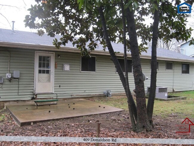 Photo - 409 Donaldson Rd