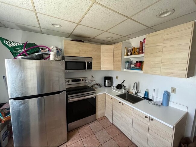 Kitchen - 74 N Allen St Unit 2