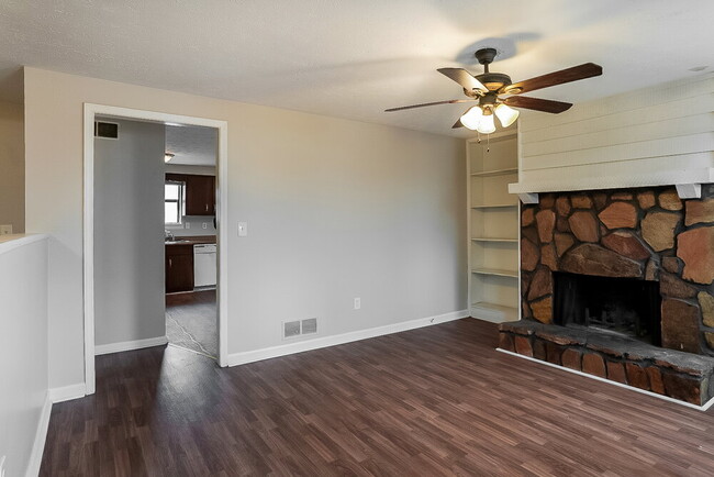Photo - 5840 Pair Ct