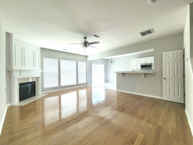 Photo - 212 Brushy Creek Ln