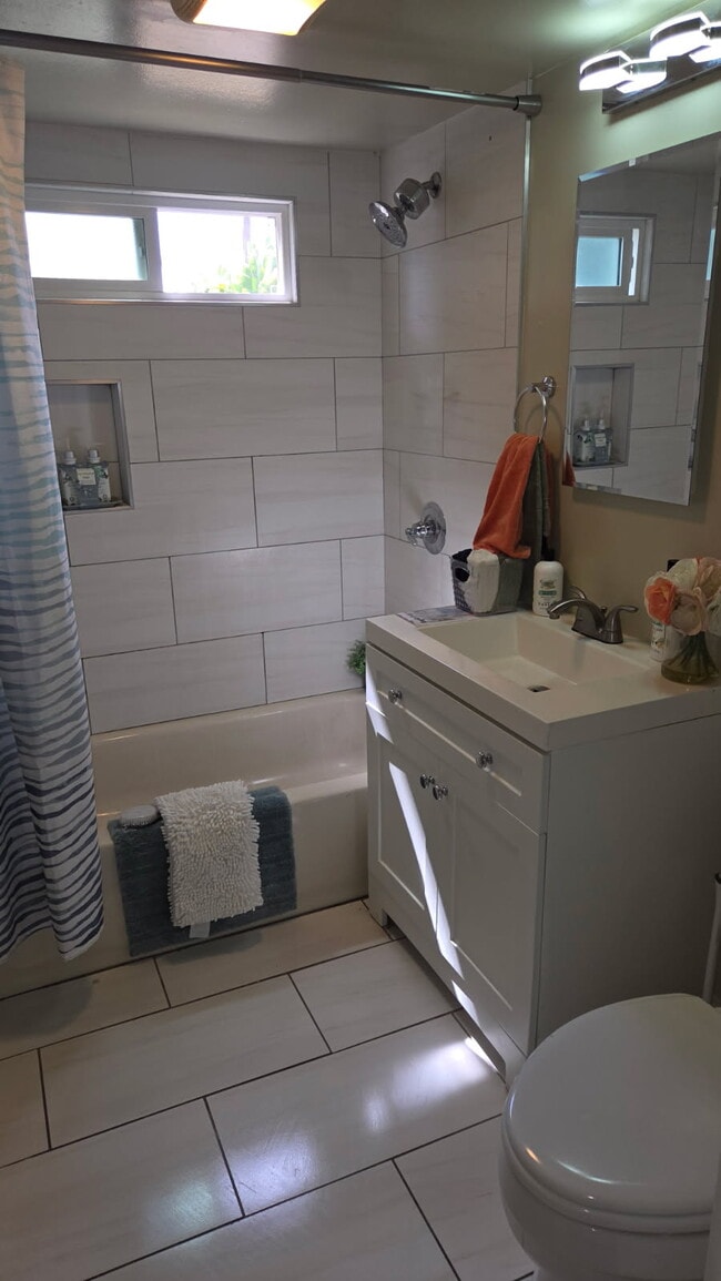 bathroom - 7033 2nd Ave