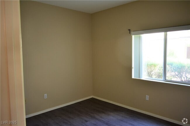 Building Photo - 2291 W Horizon Ridge Pkwy Unit 5128 Rental