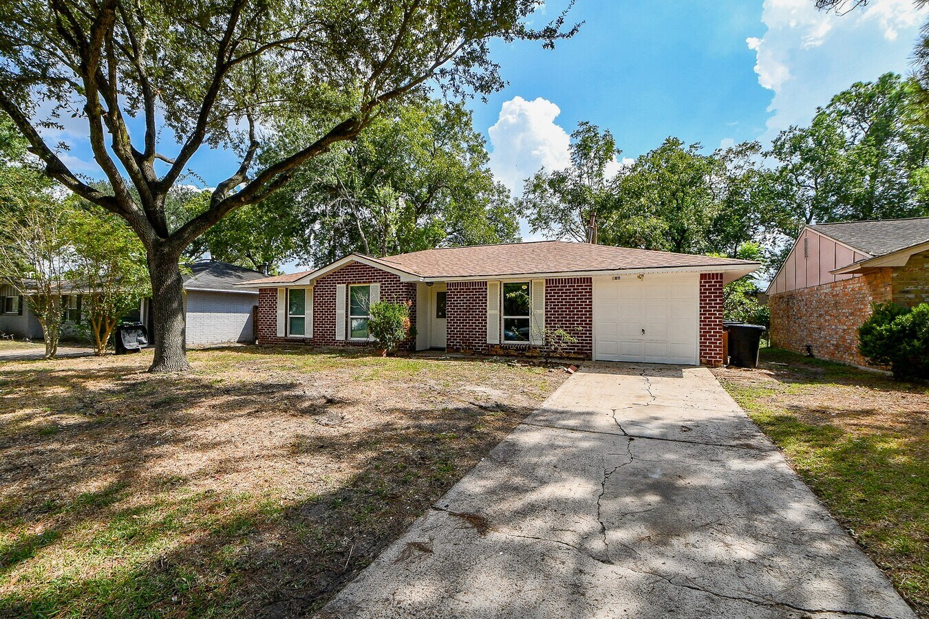 Photo - 5811 Greencraig Dr