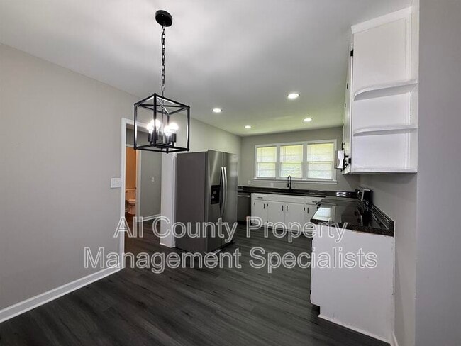 Photo - 1013 Pinelane Rd