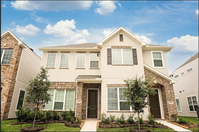 Building Photo - 15842 Loch Laggan Dr