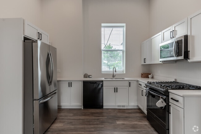 2BR, 1BA - 950SF - Kitchen - The Schoolhouse Apartments