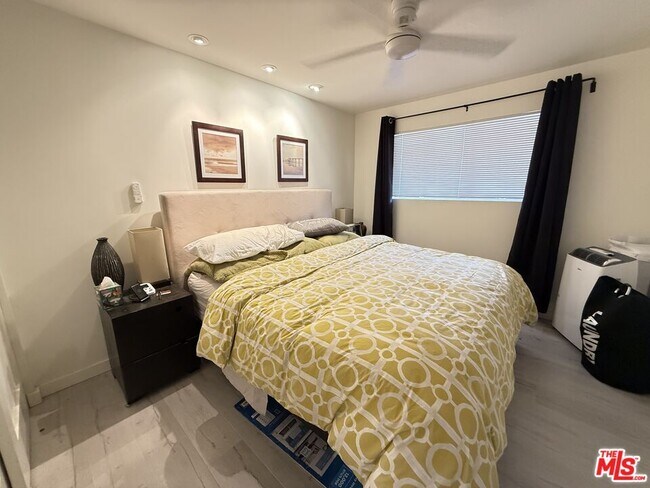 Photo - 2857 N Los Felices Rd Unit 207