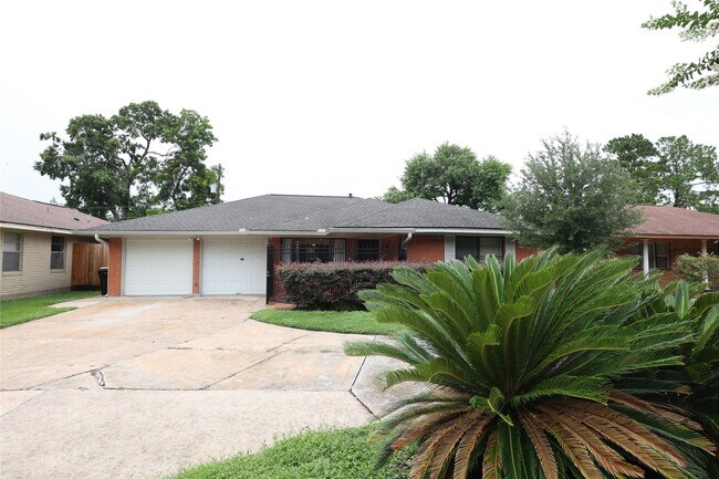 Photo - 4018 Nenana Dr