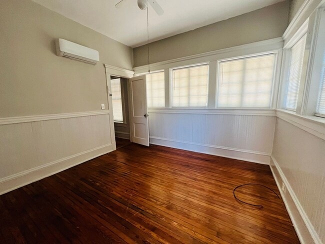 Photo - 2585 Napier Ave Unit B