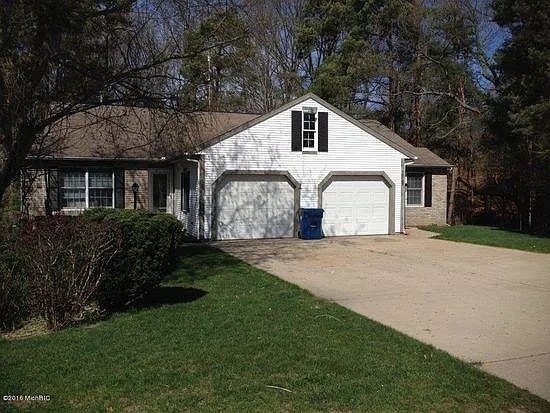 Building Photo - 18157 Mohawk Dr