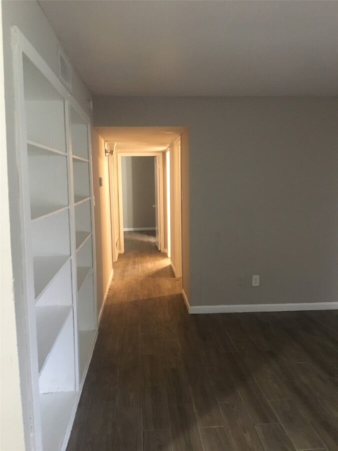 Photo - 5625 Antoine Dr Unit 708