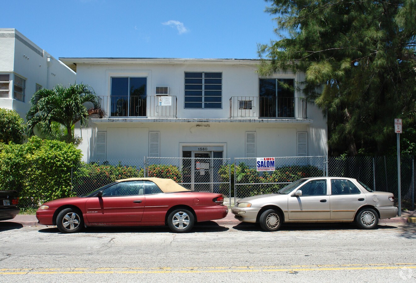 Photo - 1560 Meridian Ave