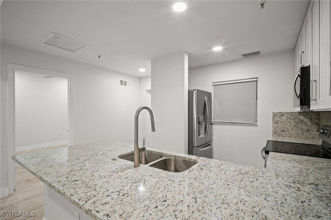 Photo - 4450 Botanical Pl Cir Unit 6