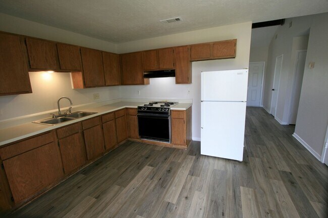 Photo - 89-87 NERF Unit 2187