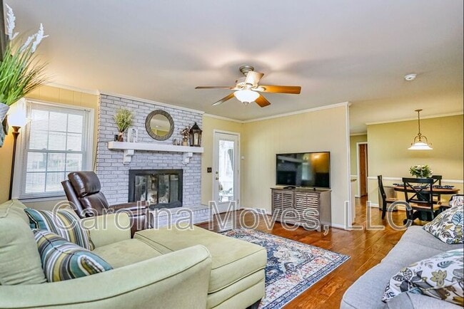 Photo - 4700 Coach Hill Dr