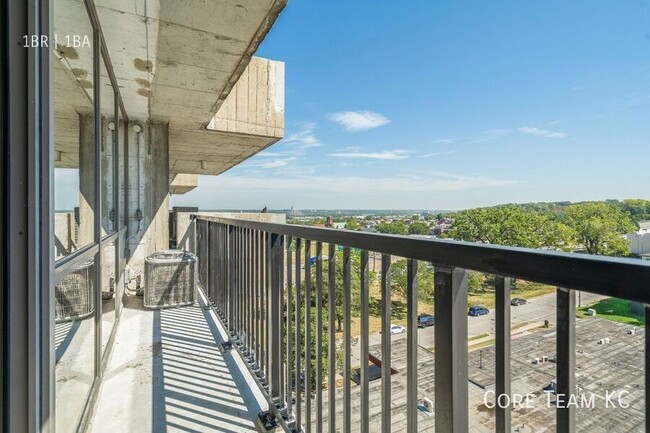 1 Bedroom + Balcony For Rent Downtown - 1 Bedroom + Balcony For Rent Downtown Apartment Unit 704