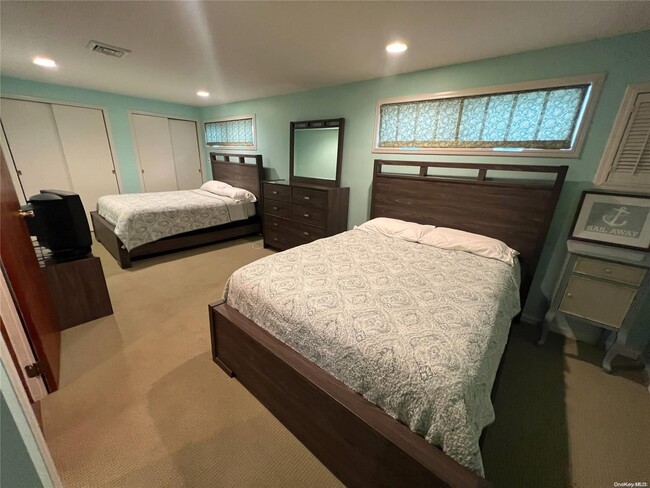 Photo - 71 Garden City Ave