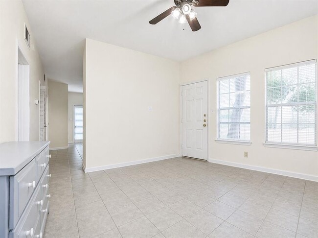 Photo - 2216 San Gabriel St Unit 107