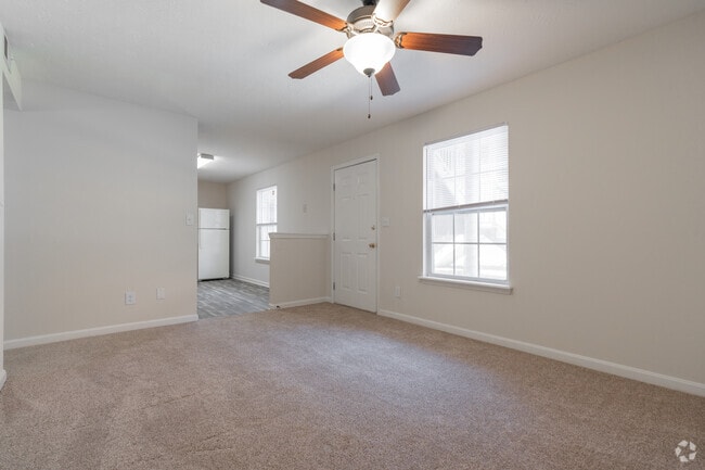 Lyndon Crossings - 2BR, 2BA - 964SF - Living Room - Lyndon Crossings Apartments