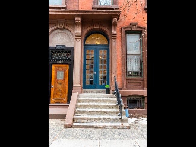 Photo - 2122 Spruce St