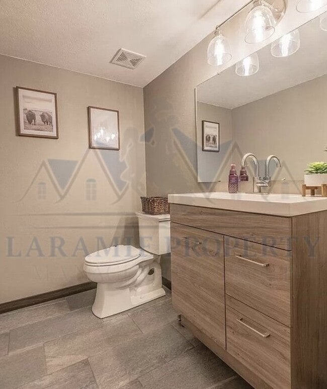 Photo - 1706 Palmer Dr